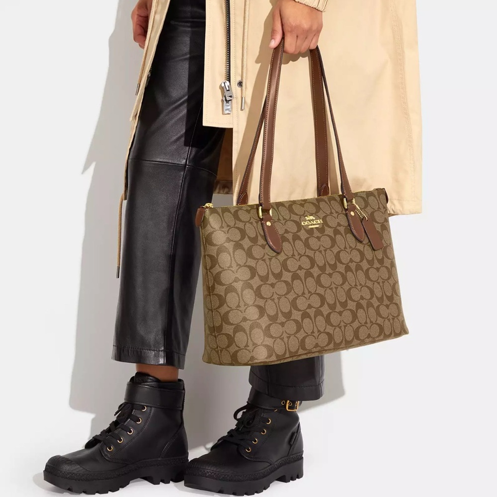 🎉🎉Coach TOTE handbag ❌NEW With TAG❌